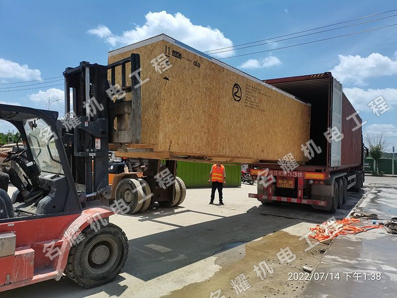 貴陽塞峰飛機(jī)發(fā)動(dòng)機(jī)制造